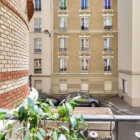 T2 Very Bright - Paris 15 פריז
